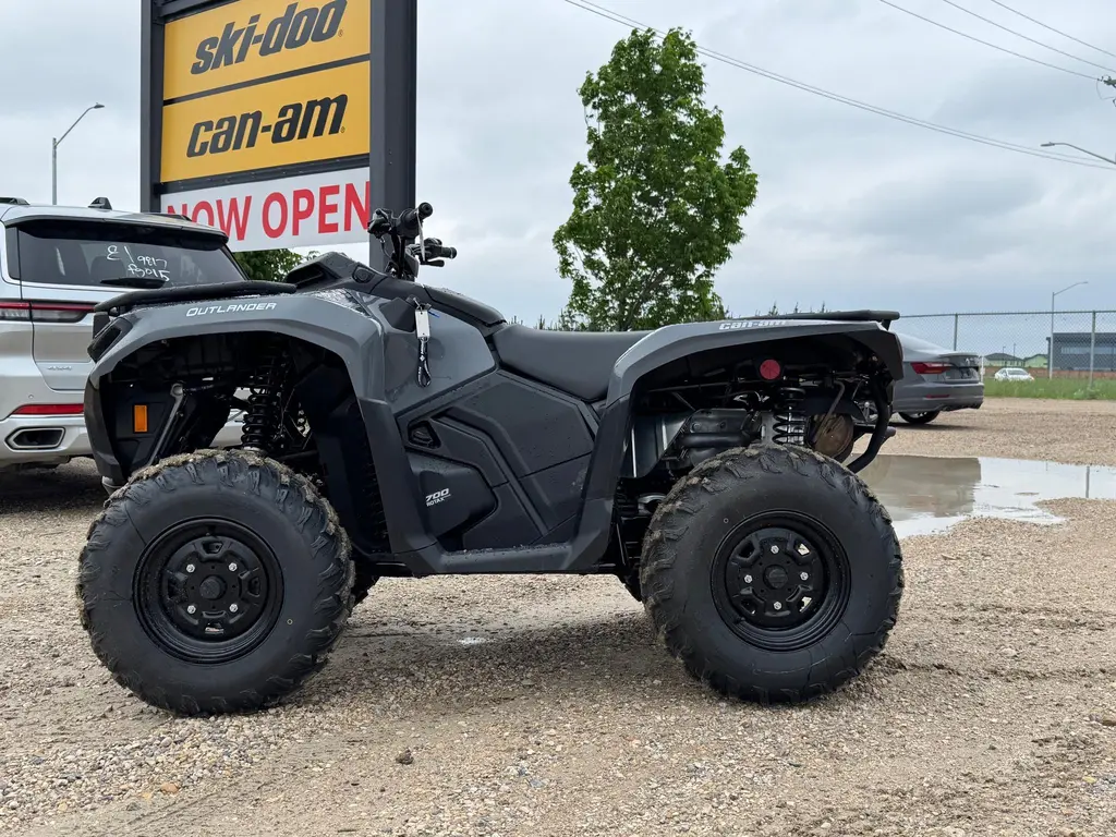 2025 Can-Am OUTLANDER DPS 700