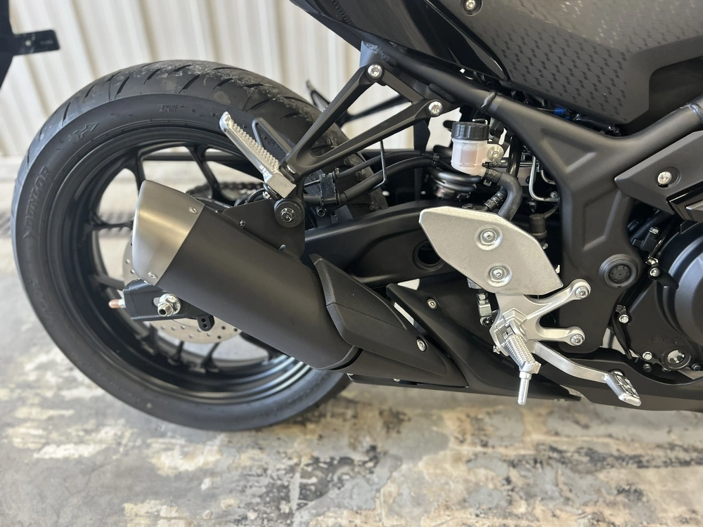 2023 Yamaha Yzf-r3 Performance Black alt