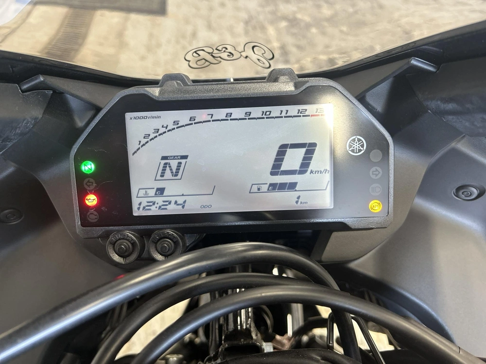 2023 Yamaha Yzf-r3 Performance Black alt