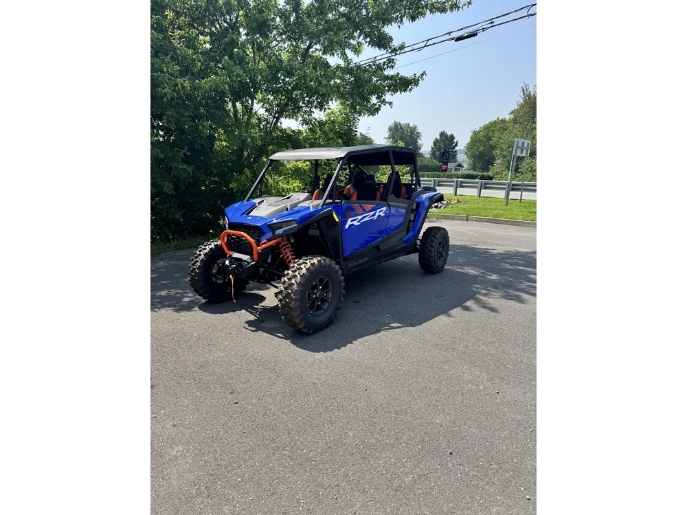 2025 Polaris Rzr Xp 4 1000 Ultimate - Polaris Blue 🔥 Seulement 3 Unités Dispo – Meilleur Prix Garanti Chez Nous 💰 alt