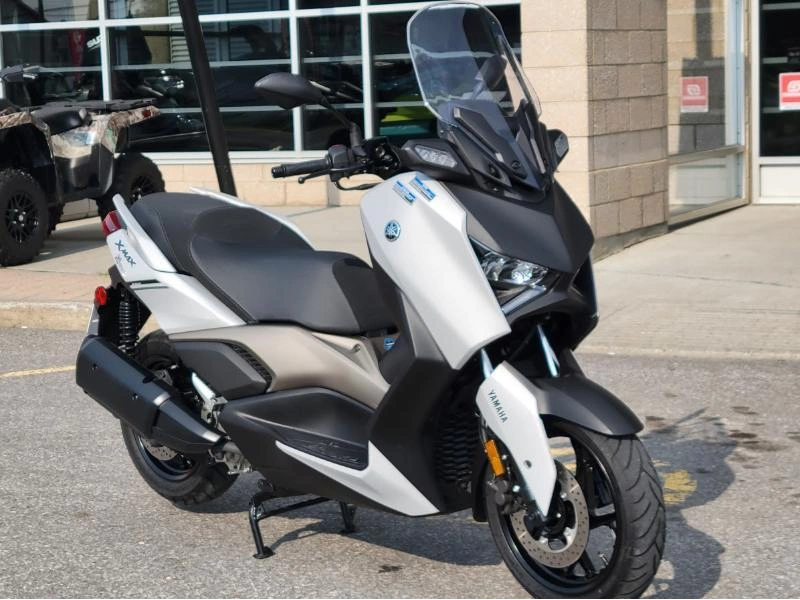Yamaha Xmax 300 2023 alt