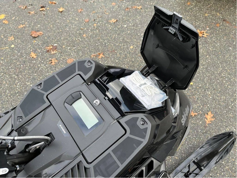 2025 Ski-doo Summit Adr W/ Edge Pkg 165 850 E-tec Powdermax X-light Flexedge 3.0" Shot alt