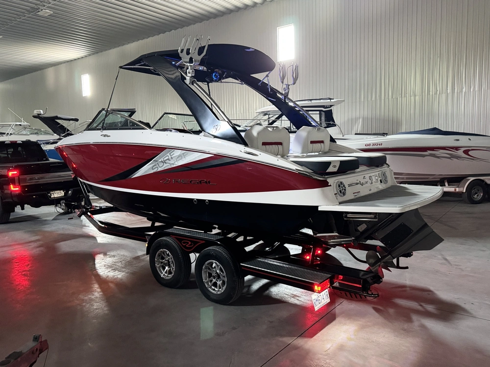 Regal Ls4 Surf 2021 alt