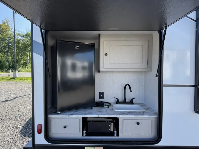 2026 Coachmen APEX ULTRA-LITE 251RBK