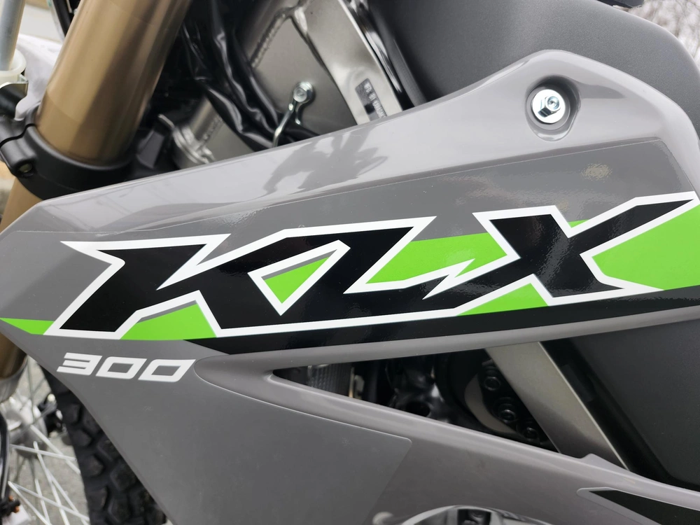 Kawasaki Klx300 Semi Gris Service 5★ Client + Mécanique 2025 alt