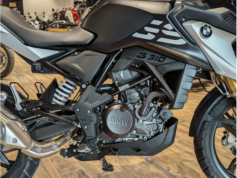 2023 BMW G 310 GS // Cosmic Black
