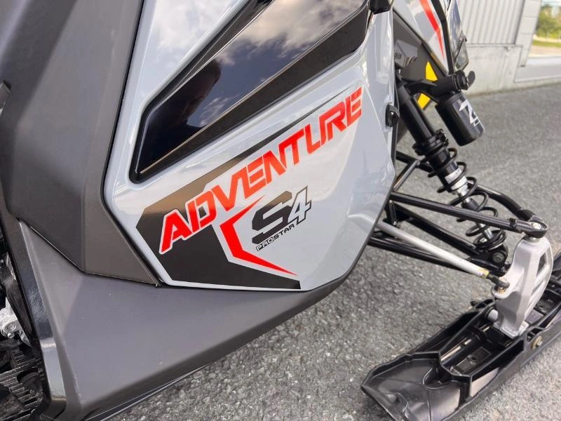 Polaris Prostar S4 Indy Adventure 137 2025 alt
