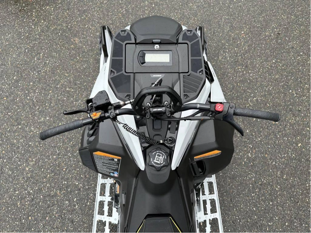 2025 Ski-doo Summit Adr W/ Edge Pkg 154 850 E-tec Powdermax X-light Flexedge 3.0" Shot alt