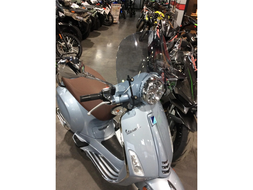 Vespa Primavera 150 2023 alt