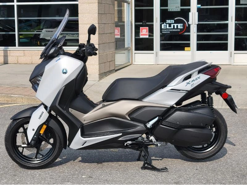 Yamaha Xmax 300 2023 alt