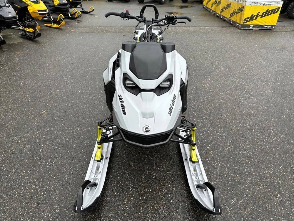 2025 Ski-doo Summit Adr W/ Edge Pkg 154 850 E-tec Powdermax X-light Flexedge 3.0" Shot alt