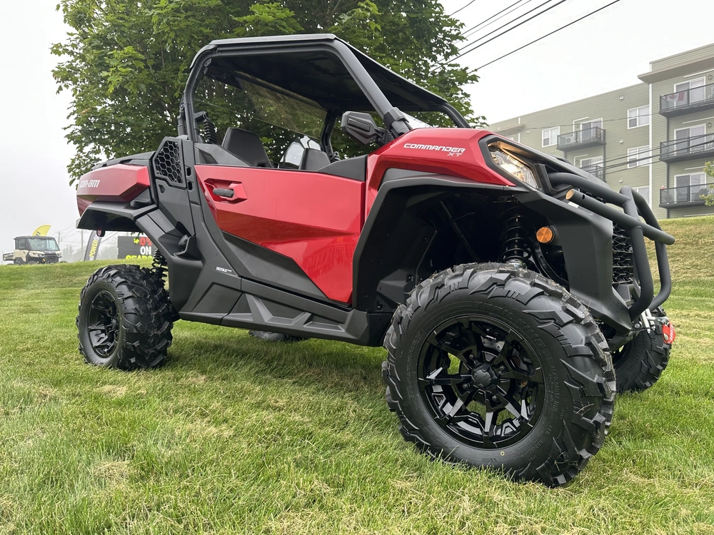 2025 Can-am Commander Xt 700 alt