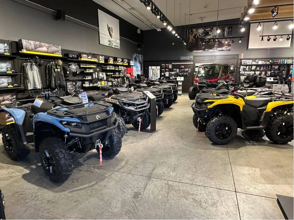 2025 Can-am Outlander Dps 700 alt