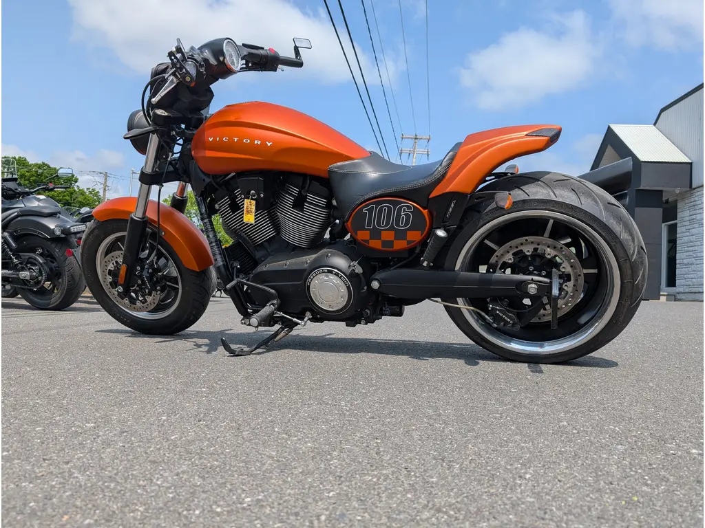 2013 Victory Motorcycles JUDGE Victory Judge 106 – Setup custom large tire