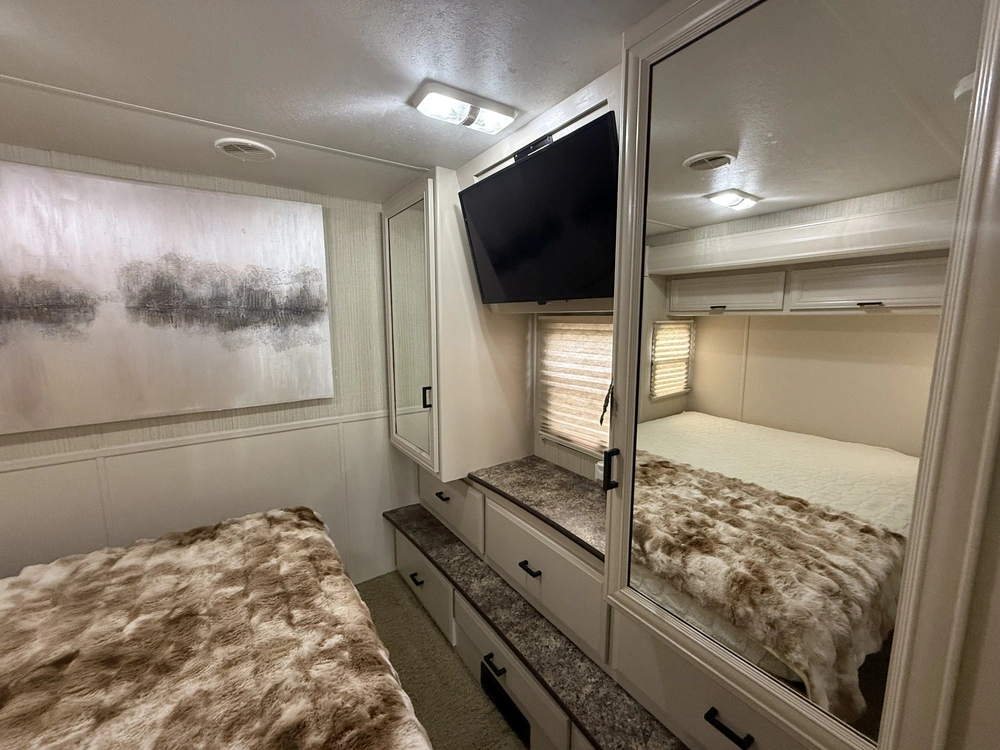 Newmar Bay Star 2901 2013 alt