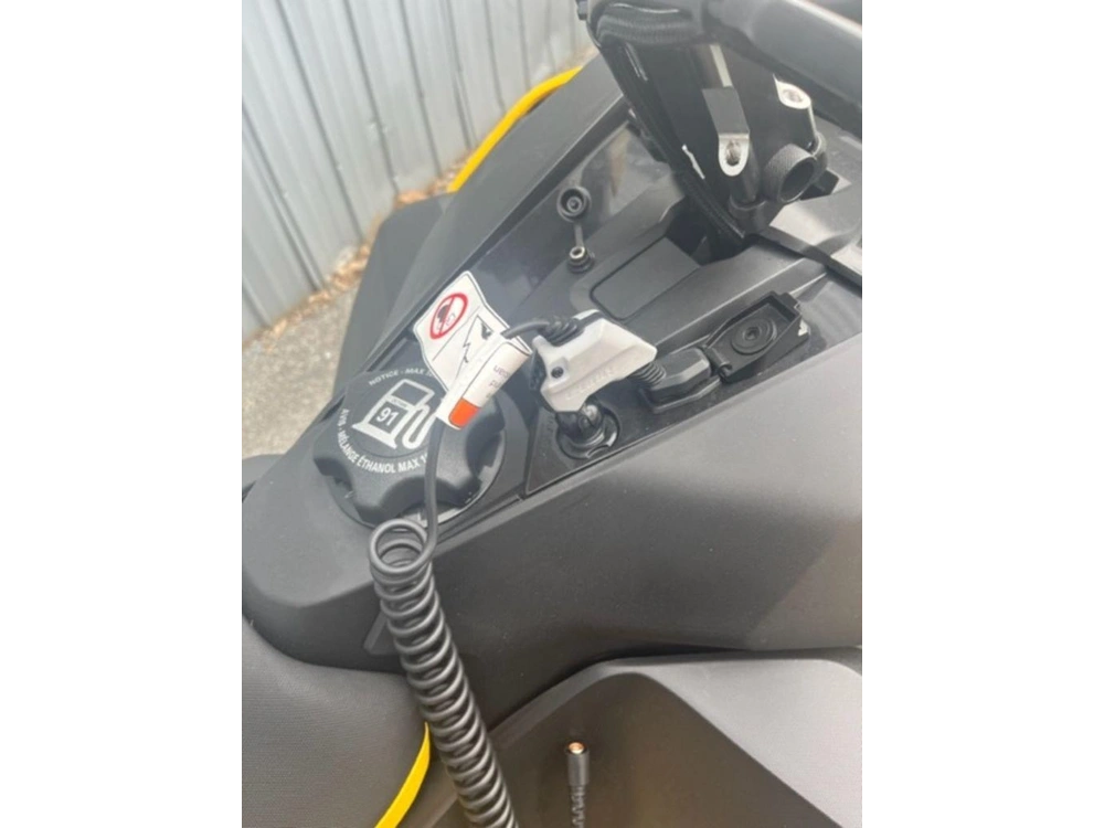 2024 Ski-doo Mxz® X® Rotax® 850 E-tec 137 Ice R. Xt 1.5 10.25 In Yellow