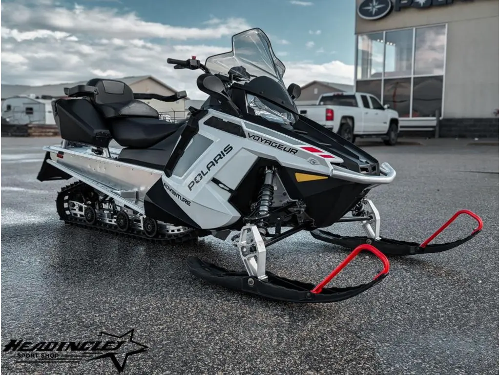 2025 Polaris 550 Voyageur Adventure