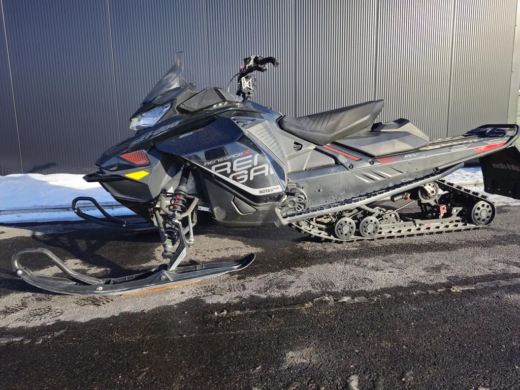 2018 Ski-Doo RENEGADE 850x