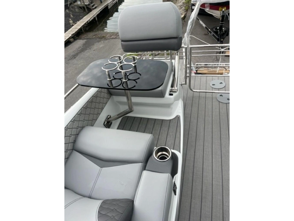 2025 Manitou Lx 23 Split Rear Windshield Single Engine
