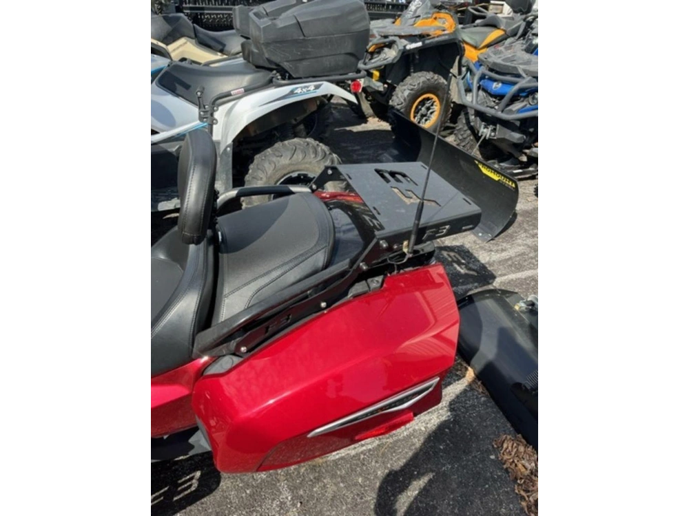 2017 Can-am Spyder® F3-t 6-speed Semi-automatic (se6)