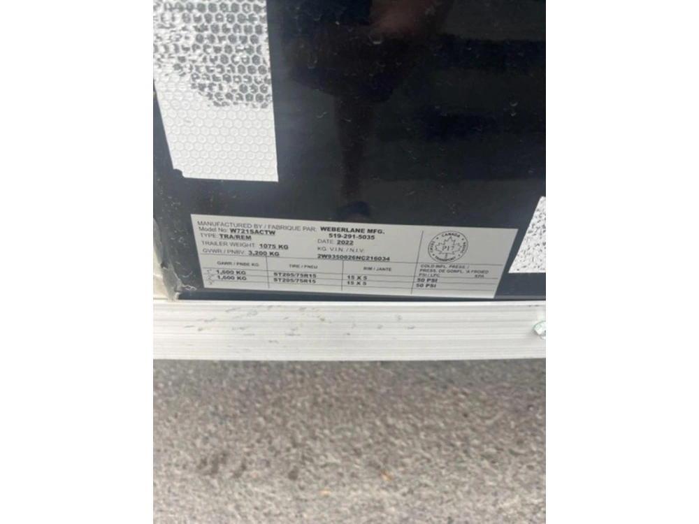2022 Weberlane Enclosed Snowmobile W721sactw