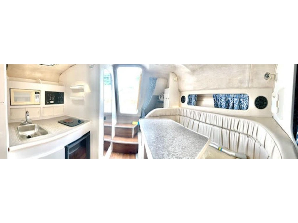1999 Rinker Boat Co 280
