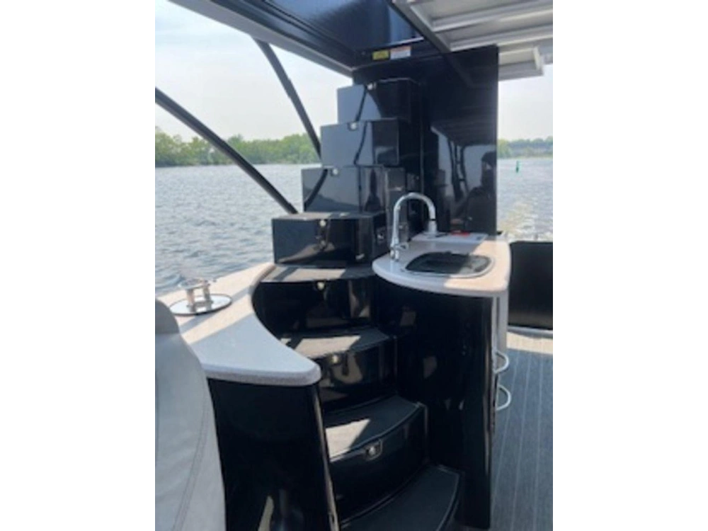 2021 Premier 310 Escalante