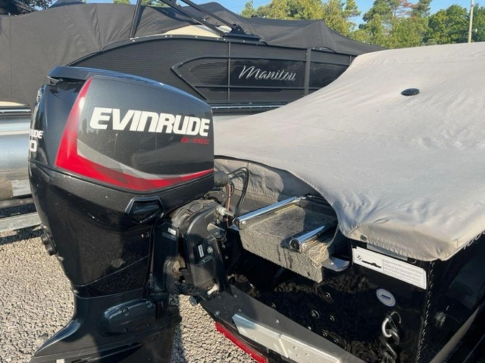 2014 Lund Boat Co Rebel Xl 1800