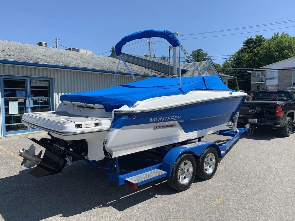 2018 Monterey Boats 218ss