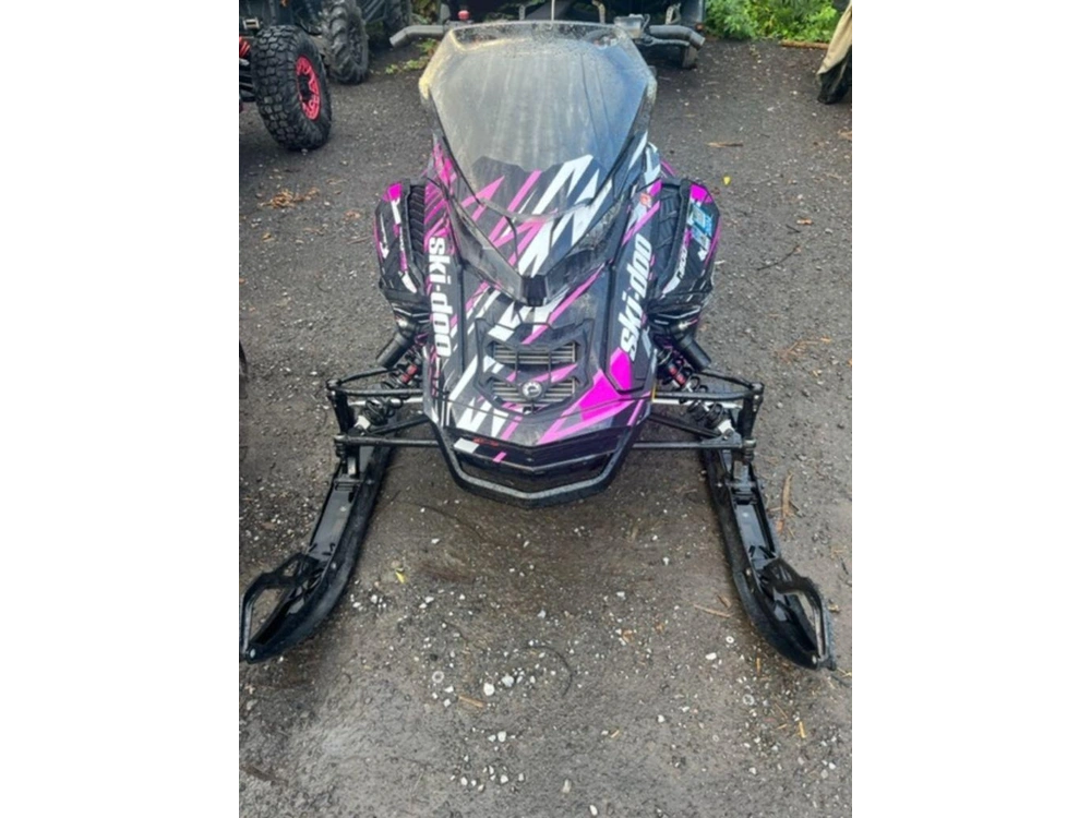 2023 Ski-doo Renegade® X® 900 Ace™ Turbo R Ripsaw 1.25_ 7.8" / Black