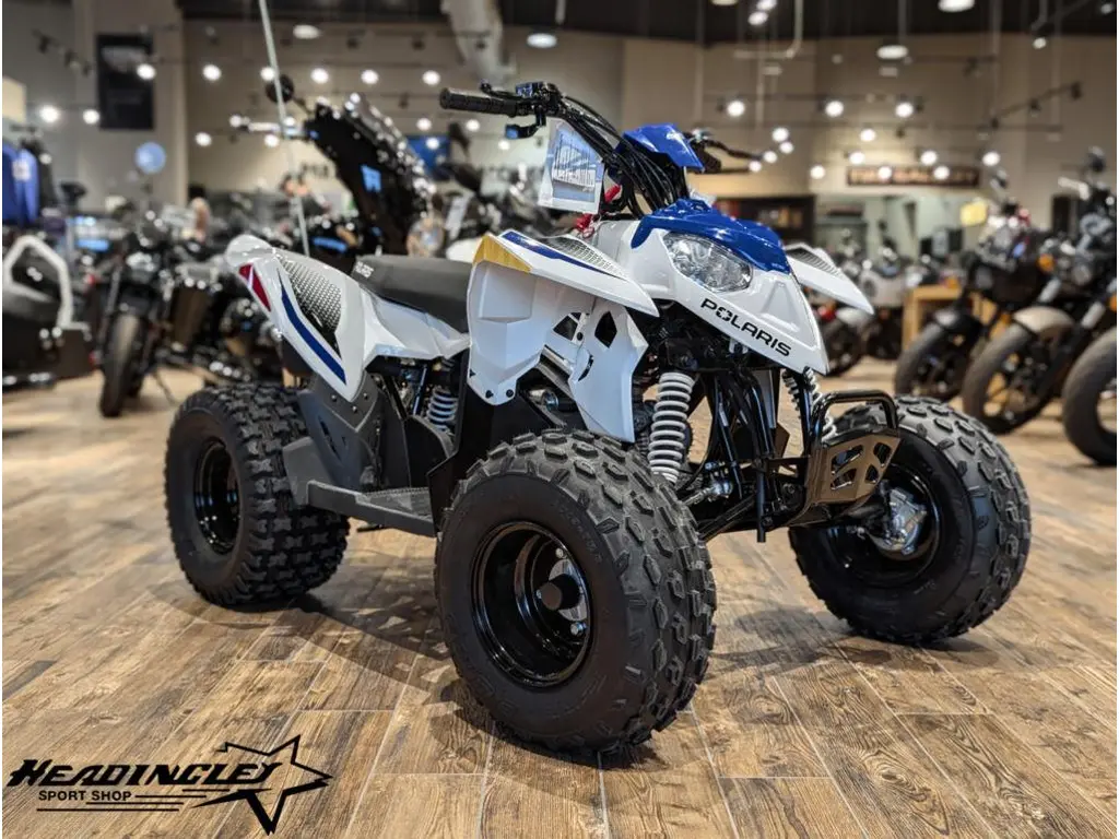 2025 Polaris Outlaw 110 EFI // Bright White/Polaris Blue 