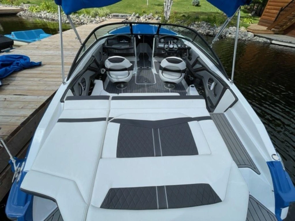 2020 Monterey Boats 218ss