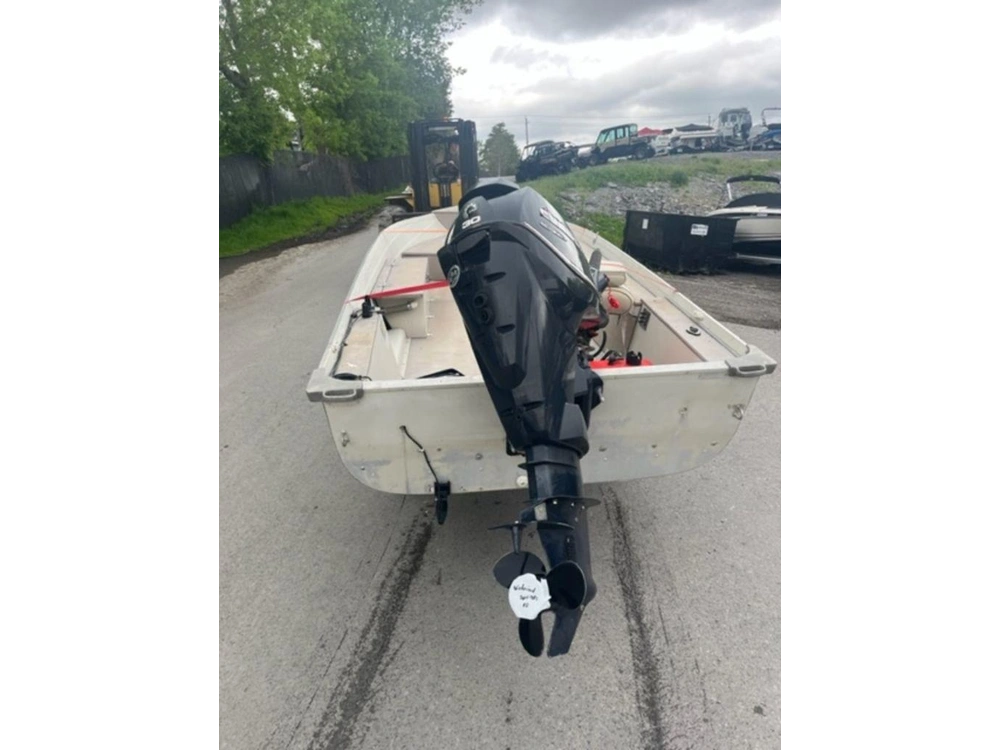 1999 Sylvan 1400 Tiller