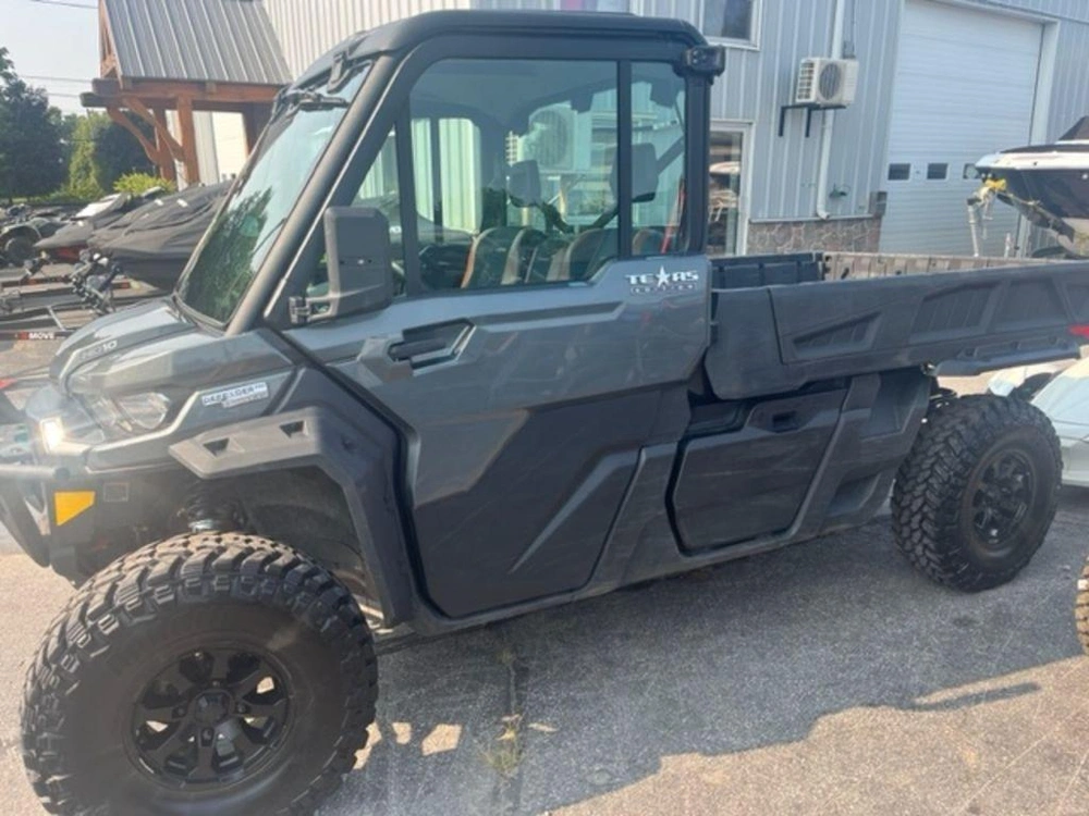 2023 Can-am Defender Pro Limited Hd10