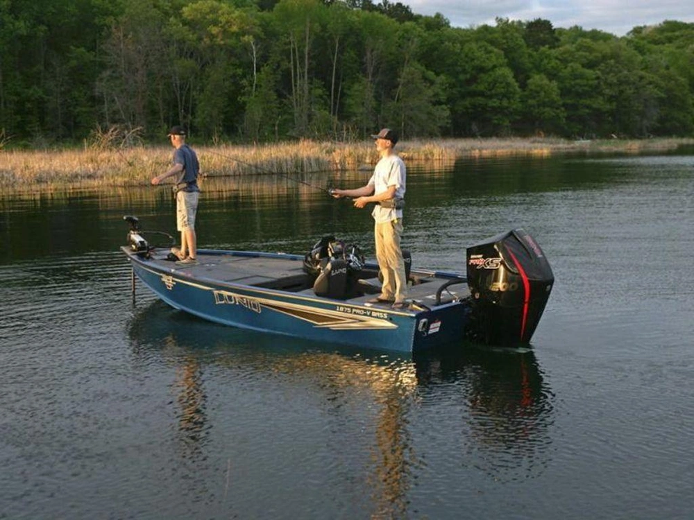 2024 Lund Boat Co 1875 Pro V Bass Xs