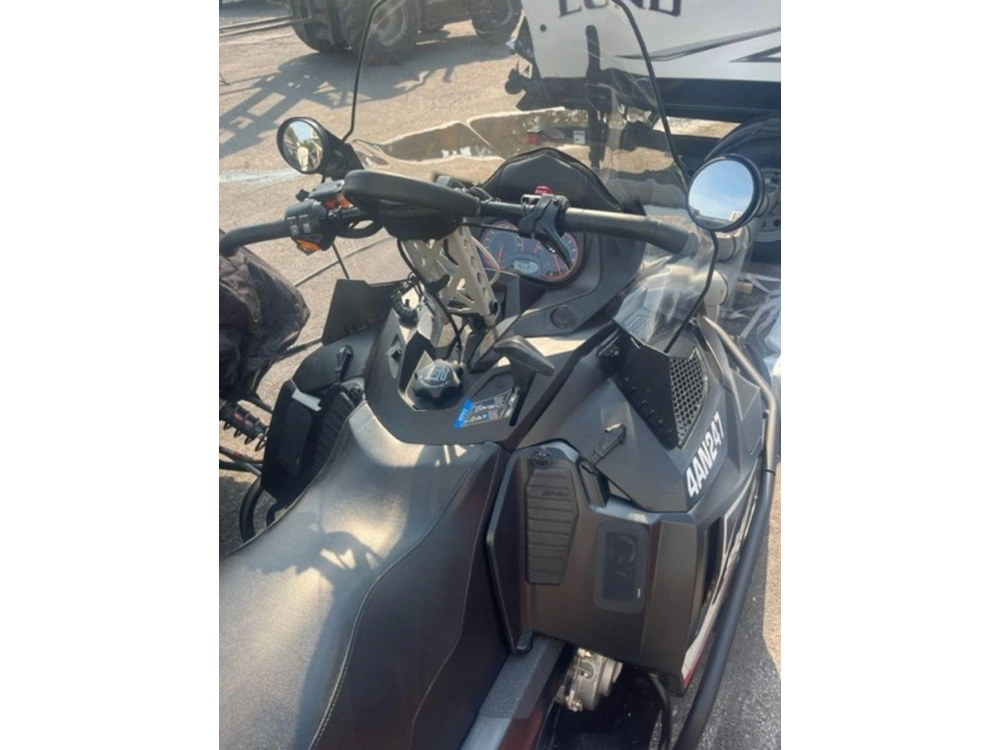 2018 Ski-doo Skandic® Swt 24 X 156 X 1.25 Rotax® 600 H.o. E-tec® Rev-xu S Lev 156