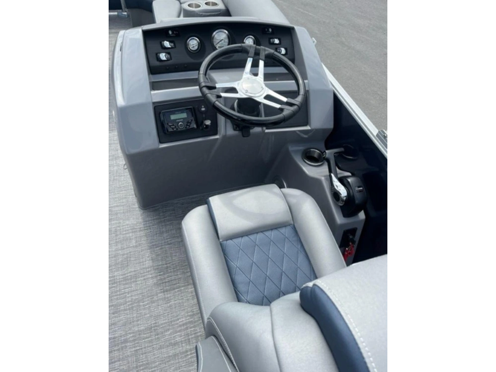 2025 Bennington Marine 21 Lsr