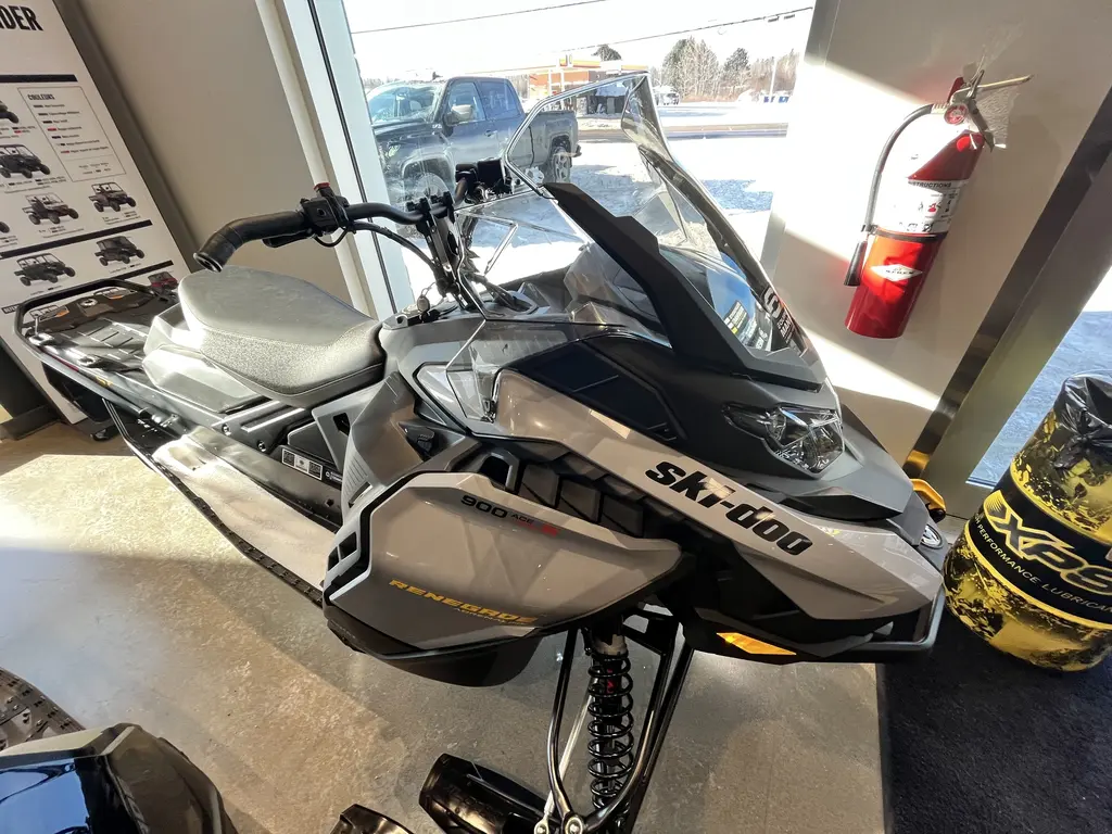 Ski-Doo Renegade Adrénaline 900 Turbo R 2025