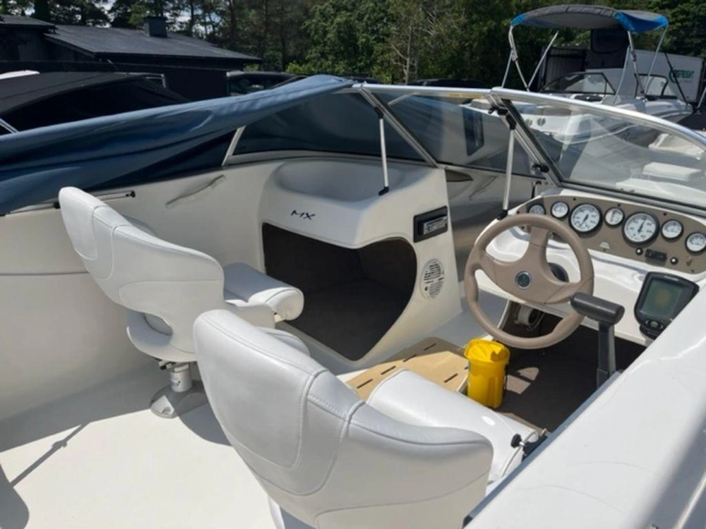 2005 Glastron 175