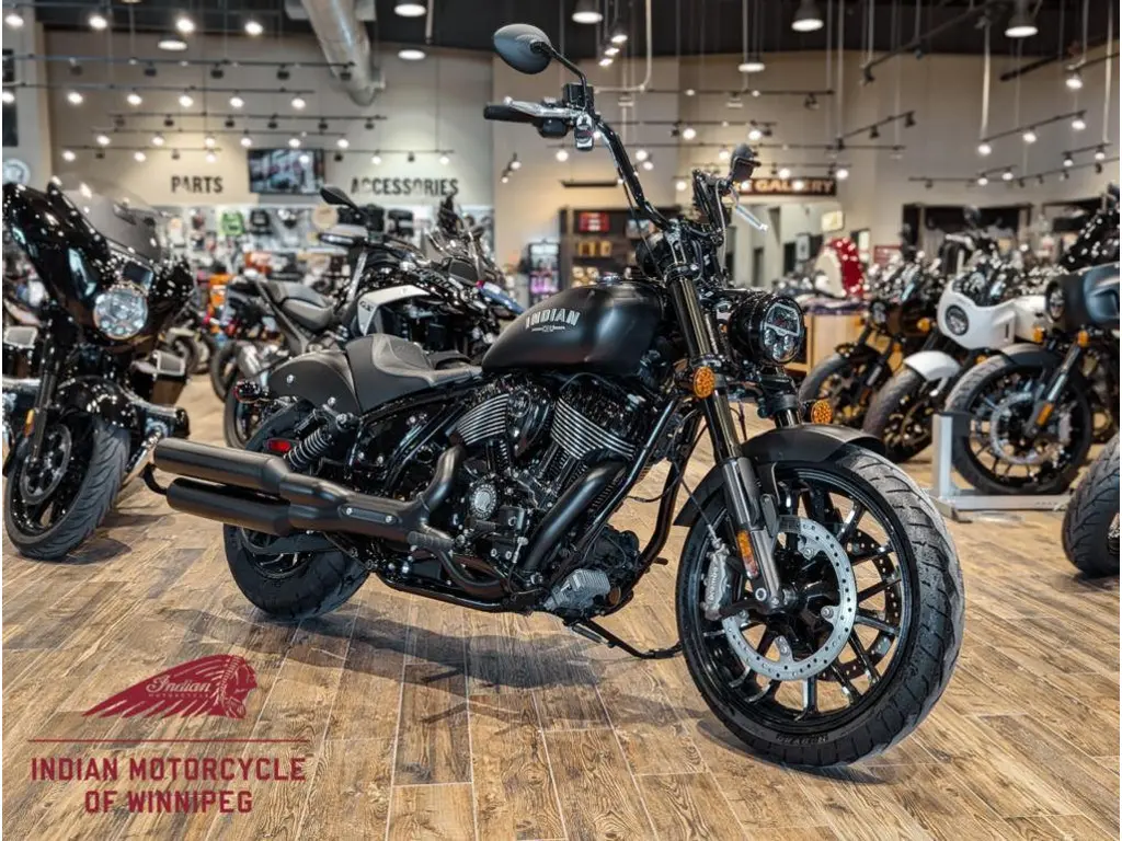 2023 Indian Motorcycle Sport Chief Black Smoke