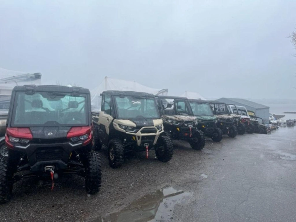 2024 Can-am Defender Limited Hd10 Desert Tan & Timeless Black