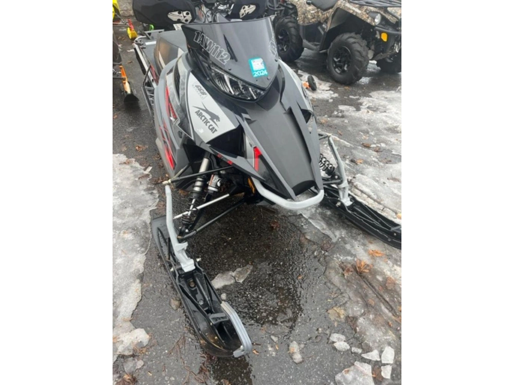 2021 Arctic Cat Riot X 8000 146"/2.60" Ams W/ Qs3 Shocks Charcoal