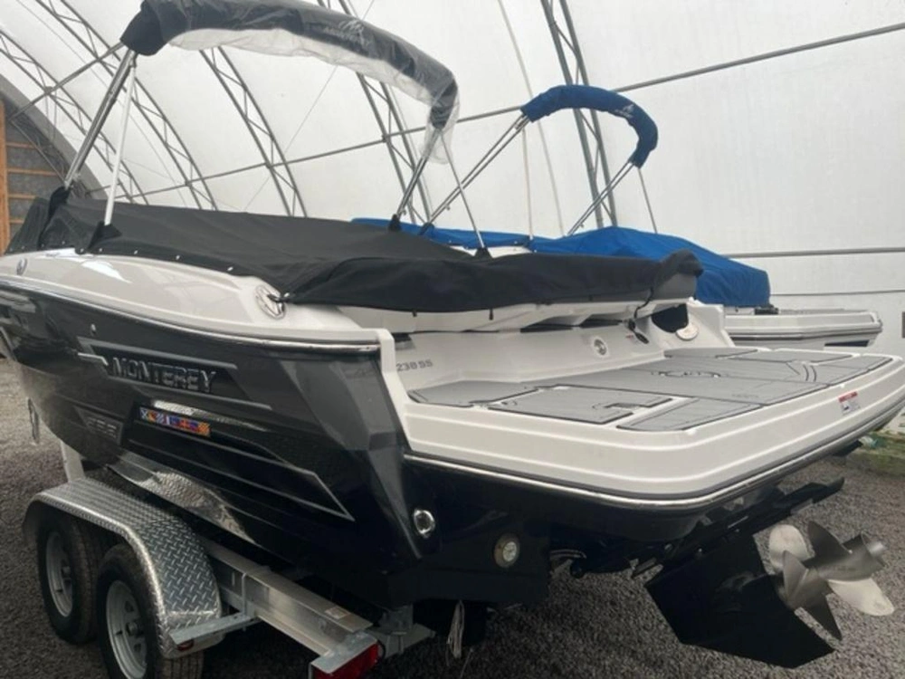 2024 Monterey Boats 238ss