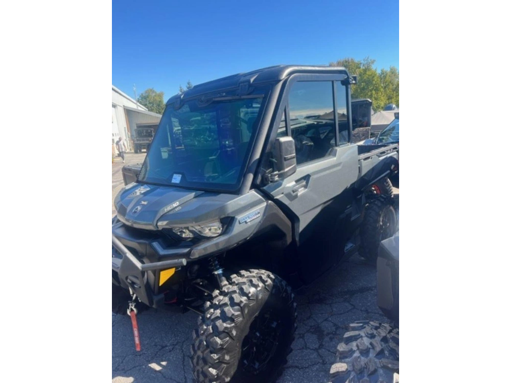 2024 Can-am Defender Limited Hd10