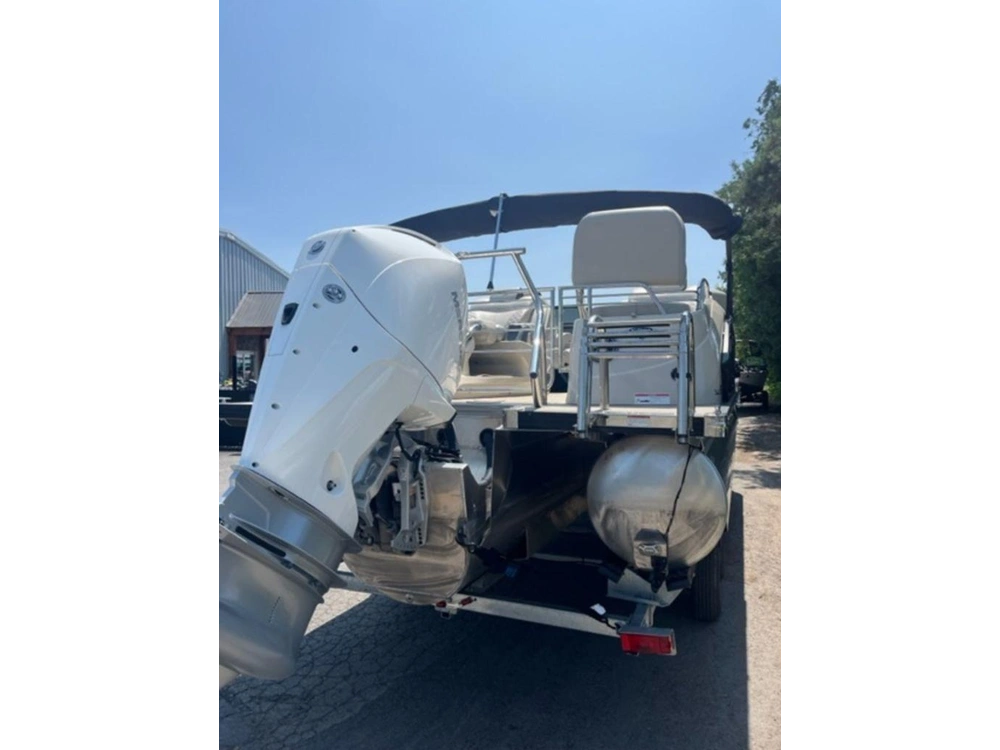 2021 Manitou Rfw 23 Lx Shp 575