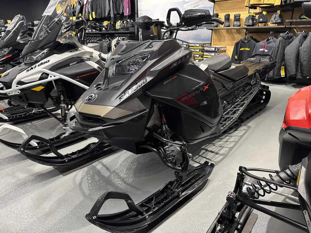 2022 Ski-Doo MOTONEIGE 2022 SUMMIT X XPERT 850 TURBO