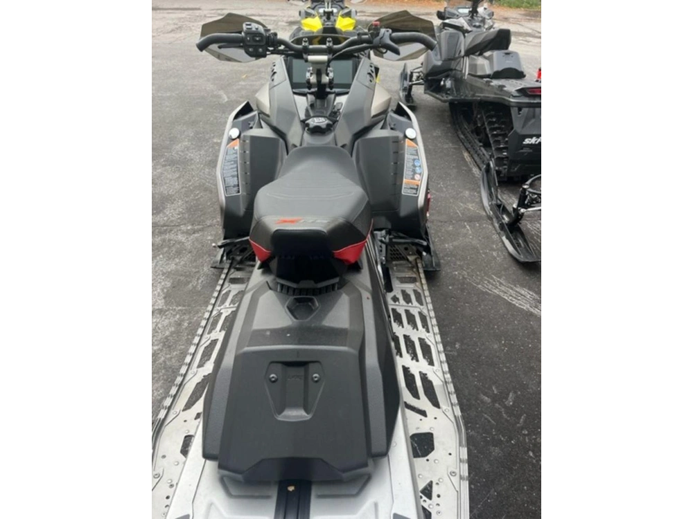 2023 Ski-doo Renegade® X-rs® 850 E-tec® I.rip.xt 1.25_smart-s & Tx_10.25" / Slv