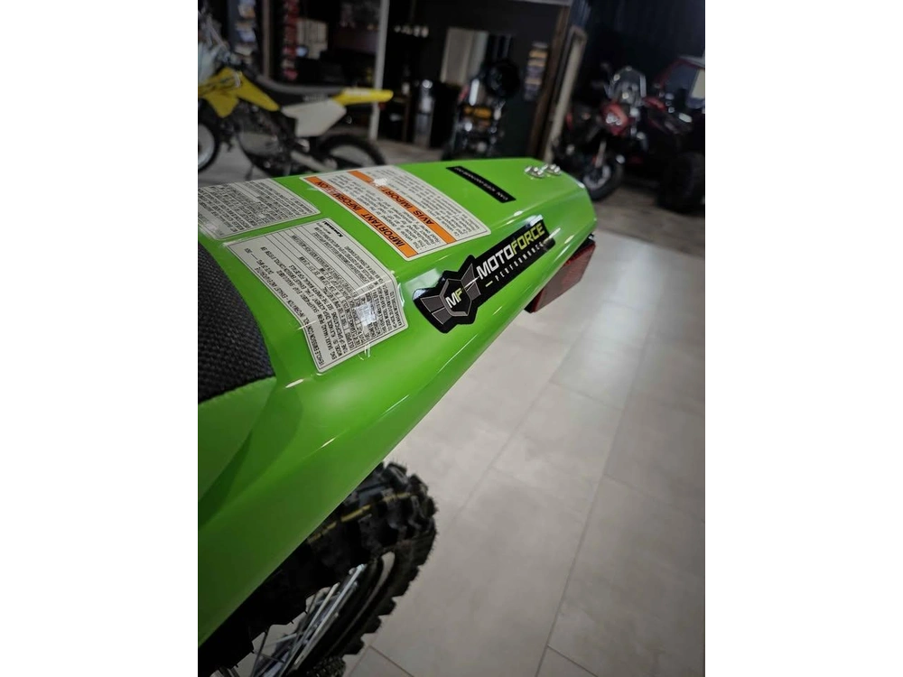 Kawasaki Klx140r F 2025 alt