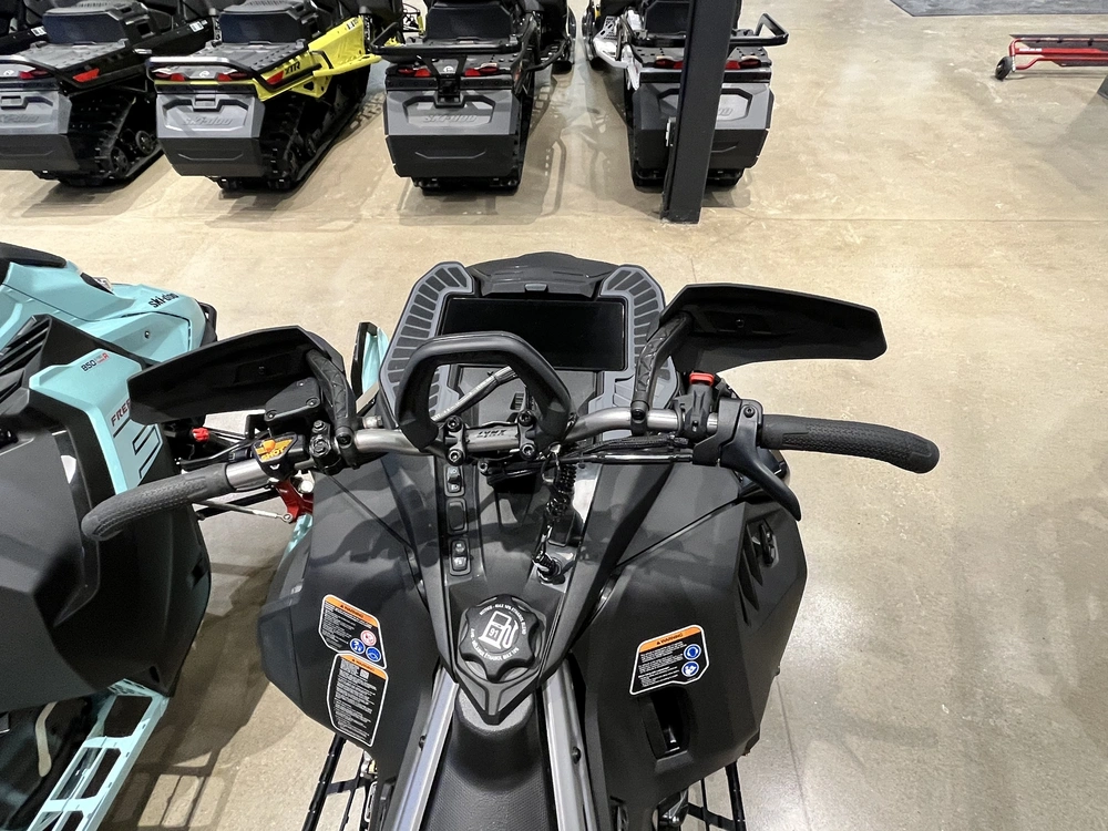 Ski-doo Lynx Shredder Re 2024 alt