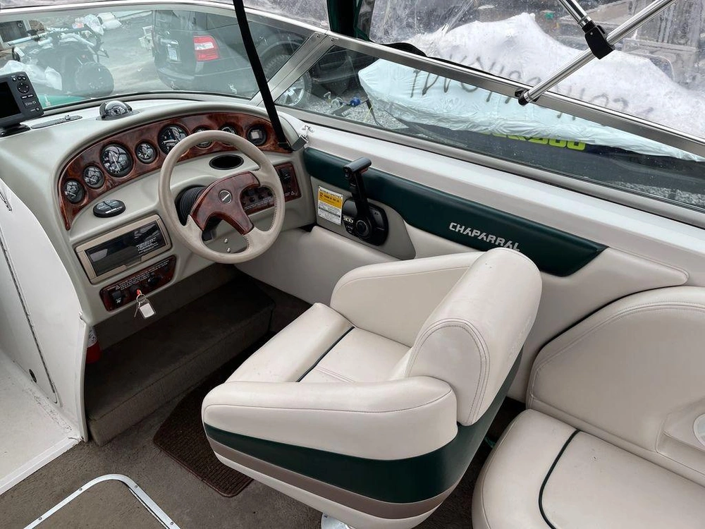 1997 Chaparral 230